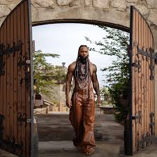 Flavour ft Umu Obiligbo – Odogwu