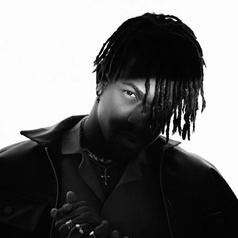 BoyPee – First Sight