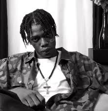 Ayox – WHEN NOBODY IS THERE