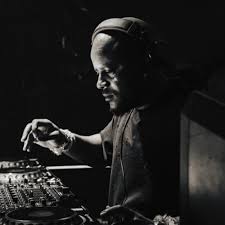 Kabza De Small – Flying Fish Goodbye Summer (Amapiano Mix)