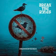 DrummeRTee924 – Lower The Bass